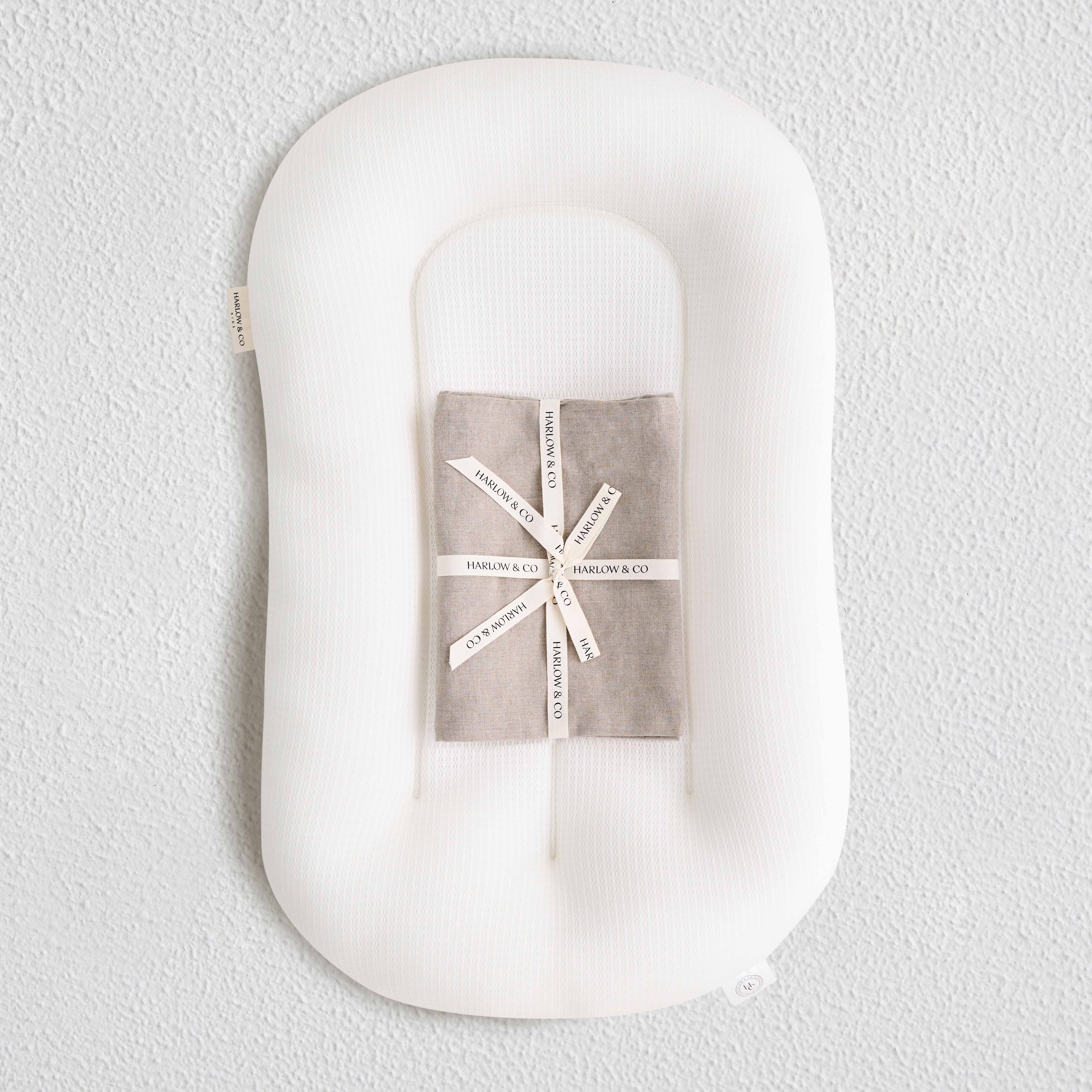 Baby Lounger + Linen Cover - Natural