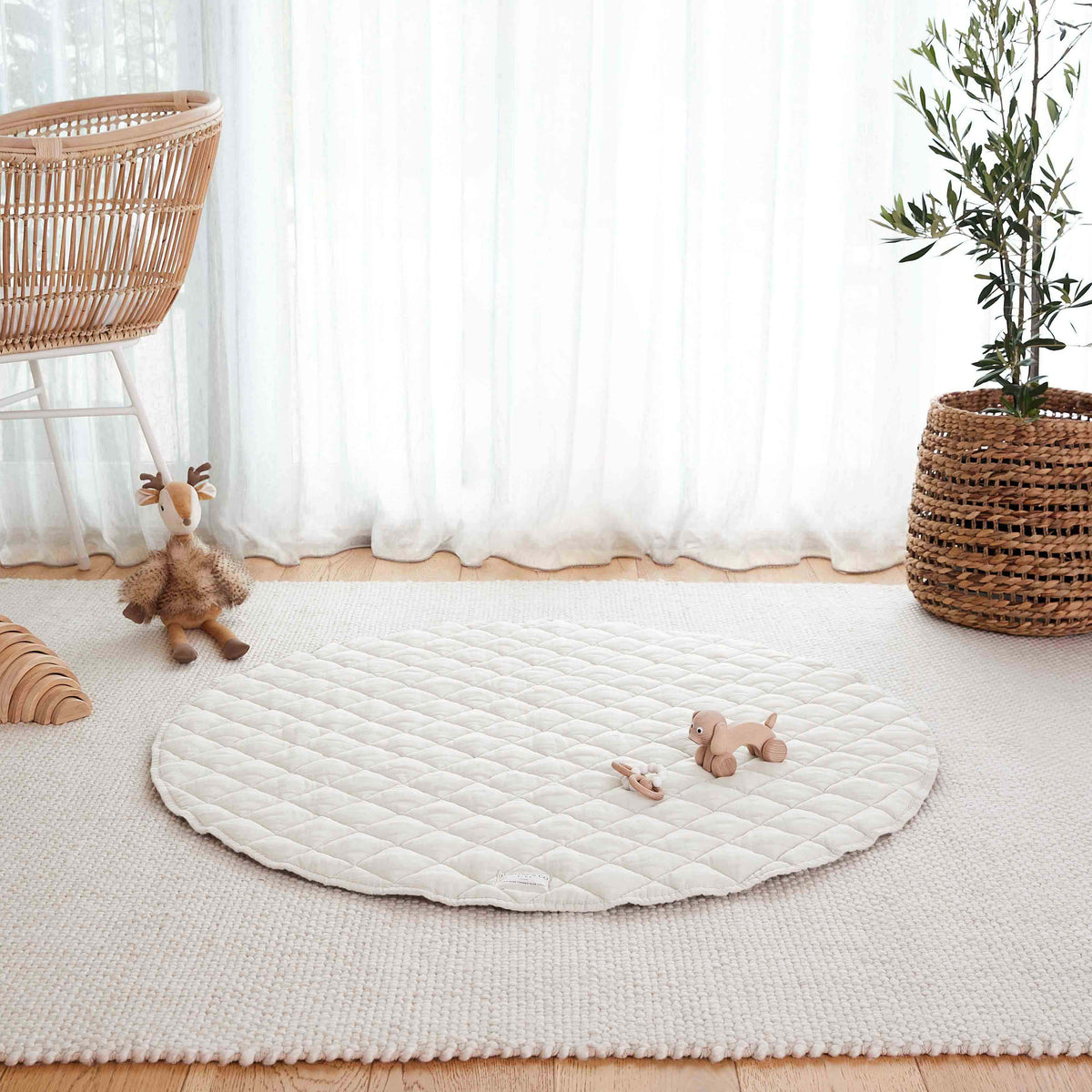 Bundle: Baby Lounger + Linen Play Mat - White